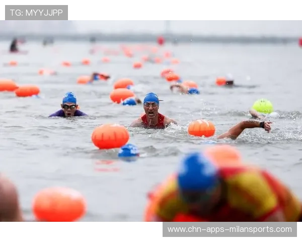铁人三项冠军完赛后吃下两顿正餐被拍成名场面