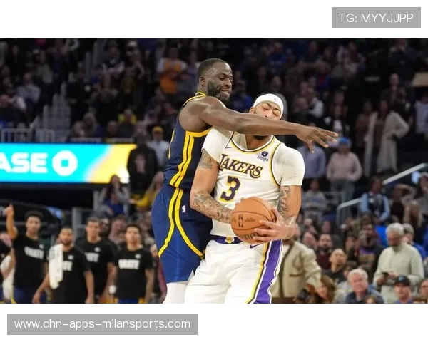 戴维斯二次进攻得分,洛杉矶持续压制对手 戴维斯二次进攻得分,洛杉矶持续压制对手