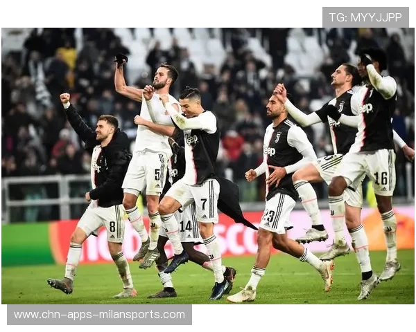 意甲尤文角球战术收获回报，门前混战告捷