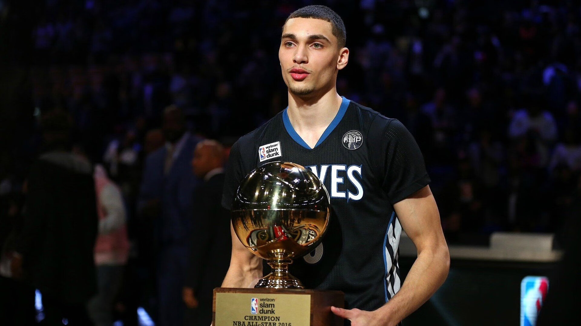 主力伤缺期间年轻球员挺身而出为球队贡献关键表现