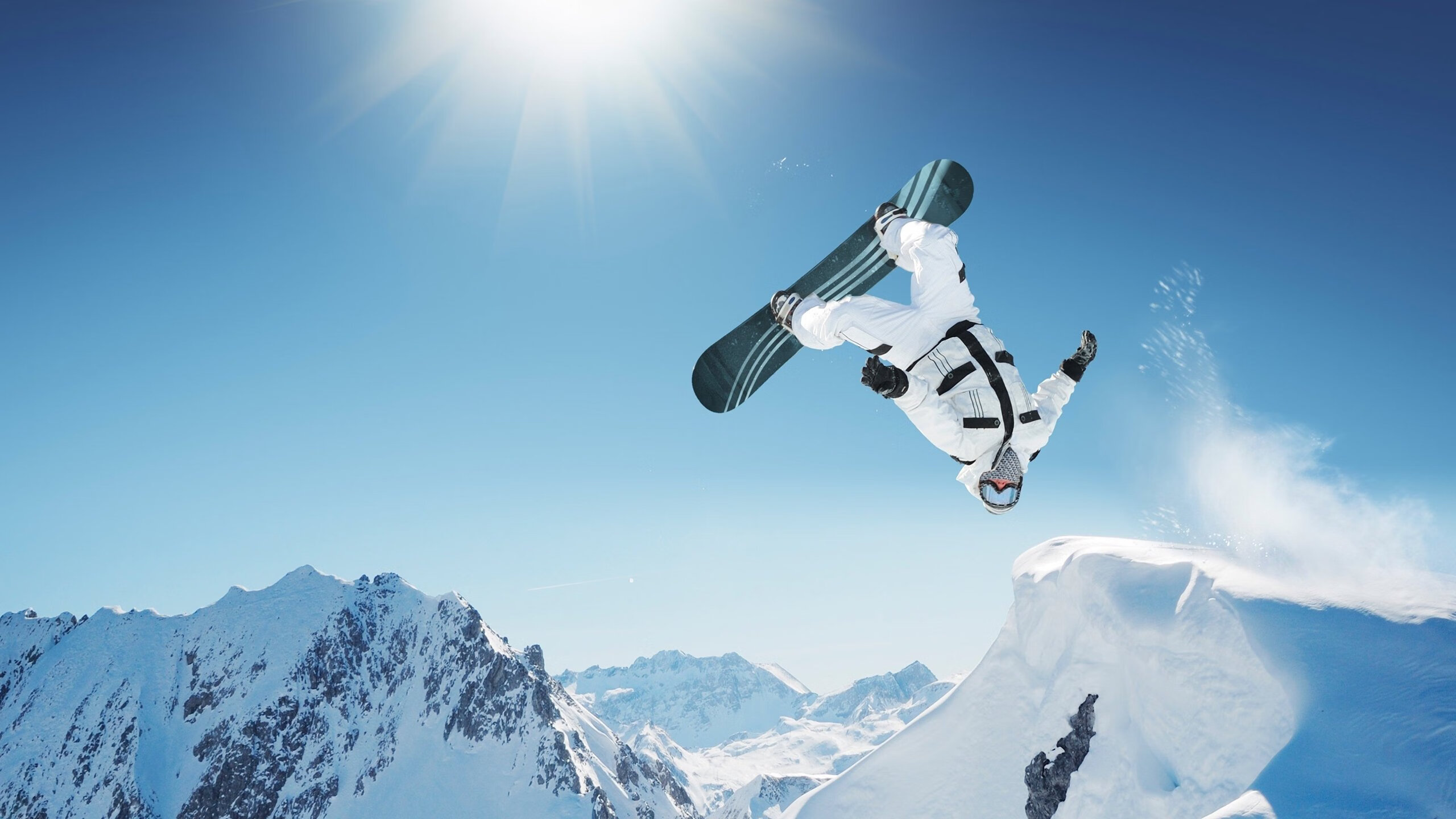 澳大利亚橄榄球队展示年轻球员的崭新面貌，澳大利亚橄榄球运动员